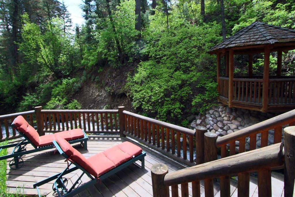Log Cabin On The Stream Sundance, Utah Екстериор снимка