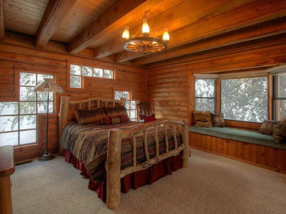 Log Cabin On The Stream Sundance, Utah Екстериор снимка